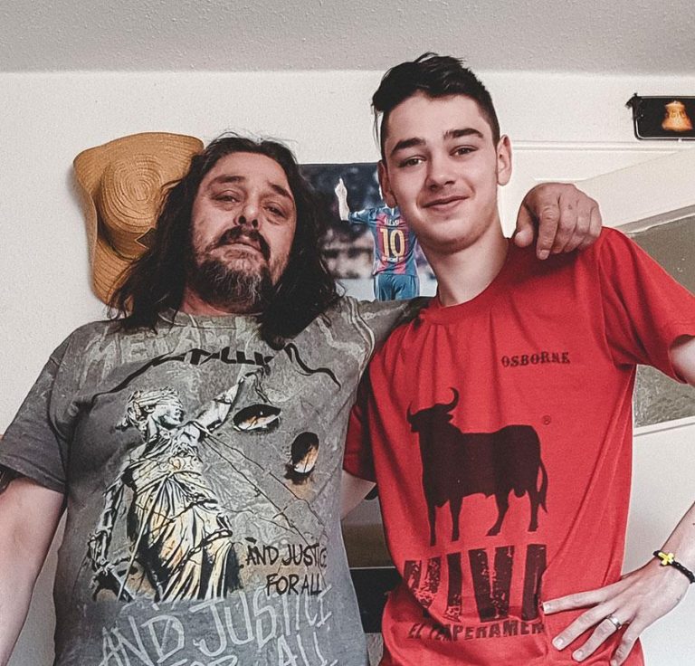 Spanische Familienfoto mit Vater und Sohn